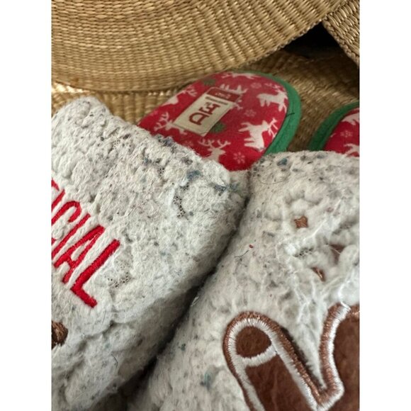 Deerfoam Official Cookie Tested size medium slippers - Picture 8 of 9